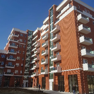 Veshje muresh me tulla te kuqe Veshje muresh me tulla te kuqe